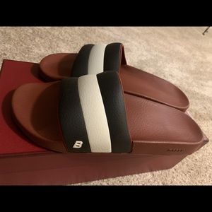 Bally Slides